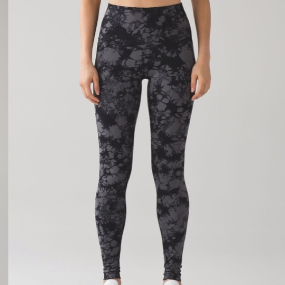 Tie Dye Wunder Under leggings- new without tags